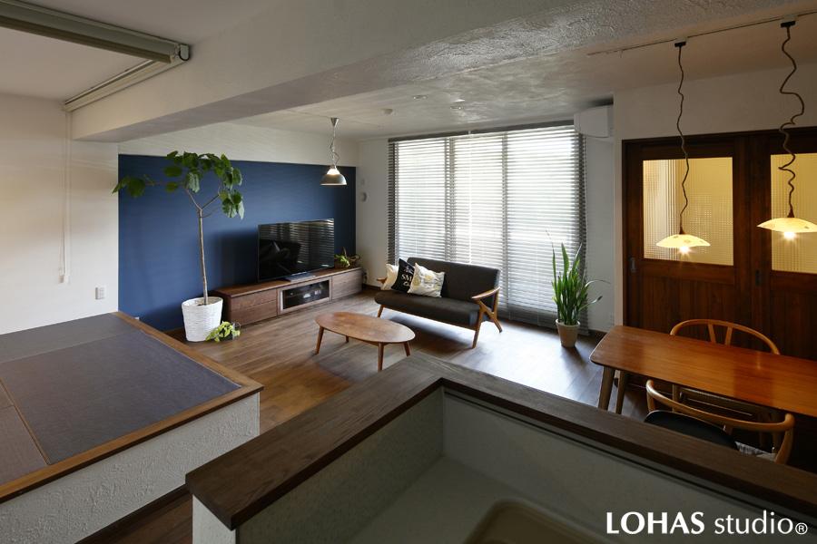 自然光を感じられるナチュラルモダンな装いのLDKです。使いやすさを考えた機能的な間取りでご自宅の価値が向上！珪藻土や無垢オーク材で上質な装いの飽きのこない仕上がりに。