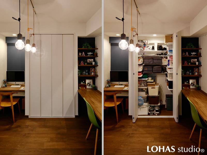 LDK内に造作した収納コーナーです。扉は省スペースの折戸を用い、中には可動棚を造作。下の空間は収納ボックスの重ね積みができるよう棚を設けずスペースを空けました。
