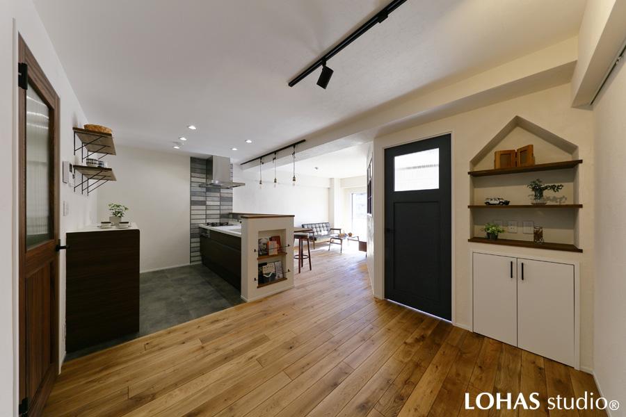 「【10月4回目】トライアングルでシェア生活」のリビングダイニング