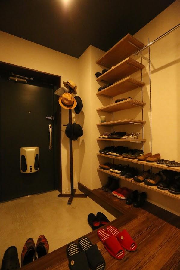 魅せる玄関収納