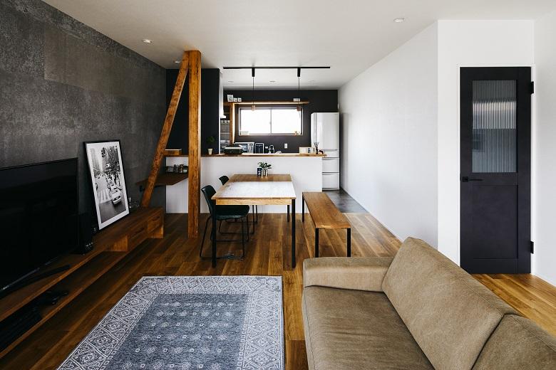 もともと２部屋あった場所にLDKを設計しています