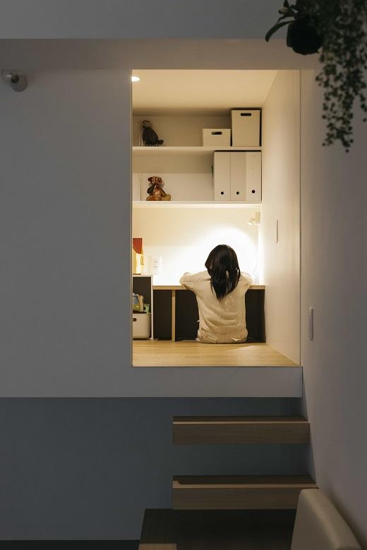 子どもにとって階段を上るロフトは、まるで秘密基地のようでワクワクする空間。