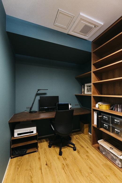 空調を完備したワークスペースは作業に集中しやすく、プライベート性の高い空間になりました。