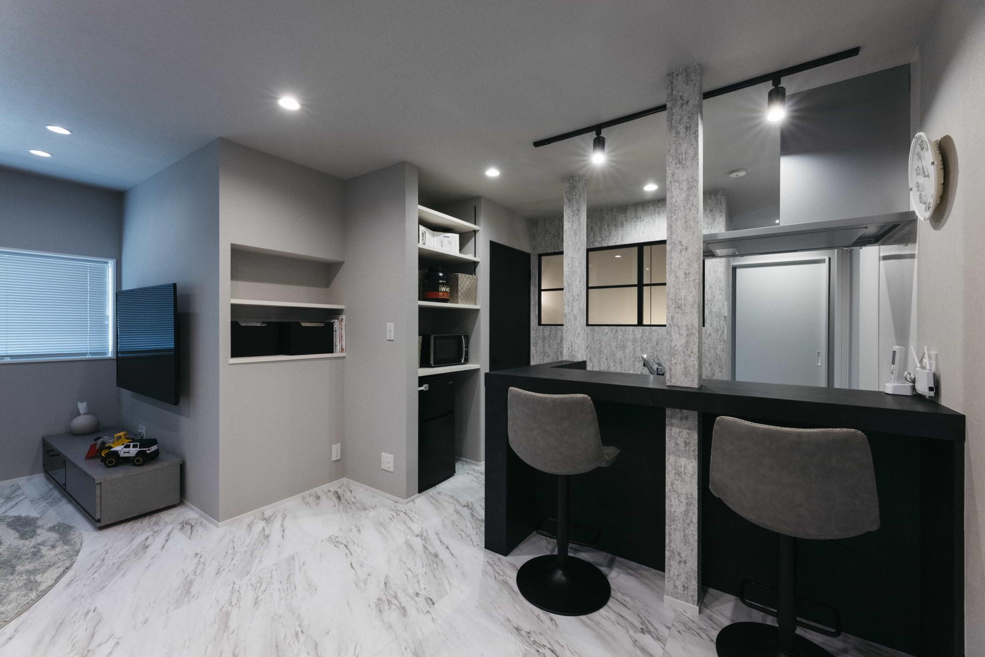 石目調のデザインが高級感を演出します。