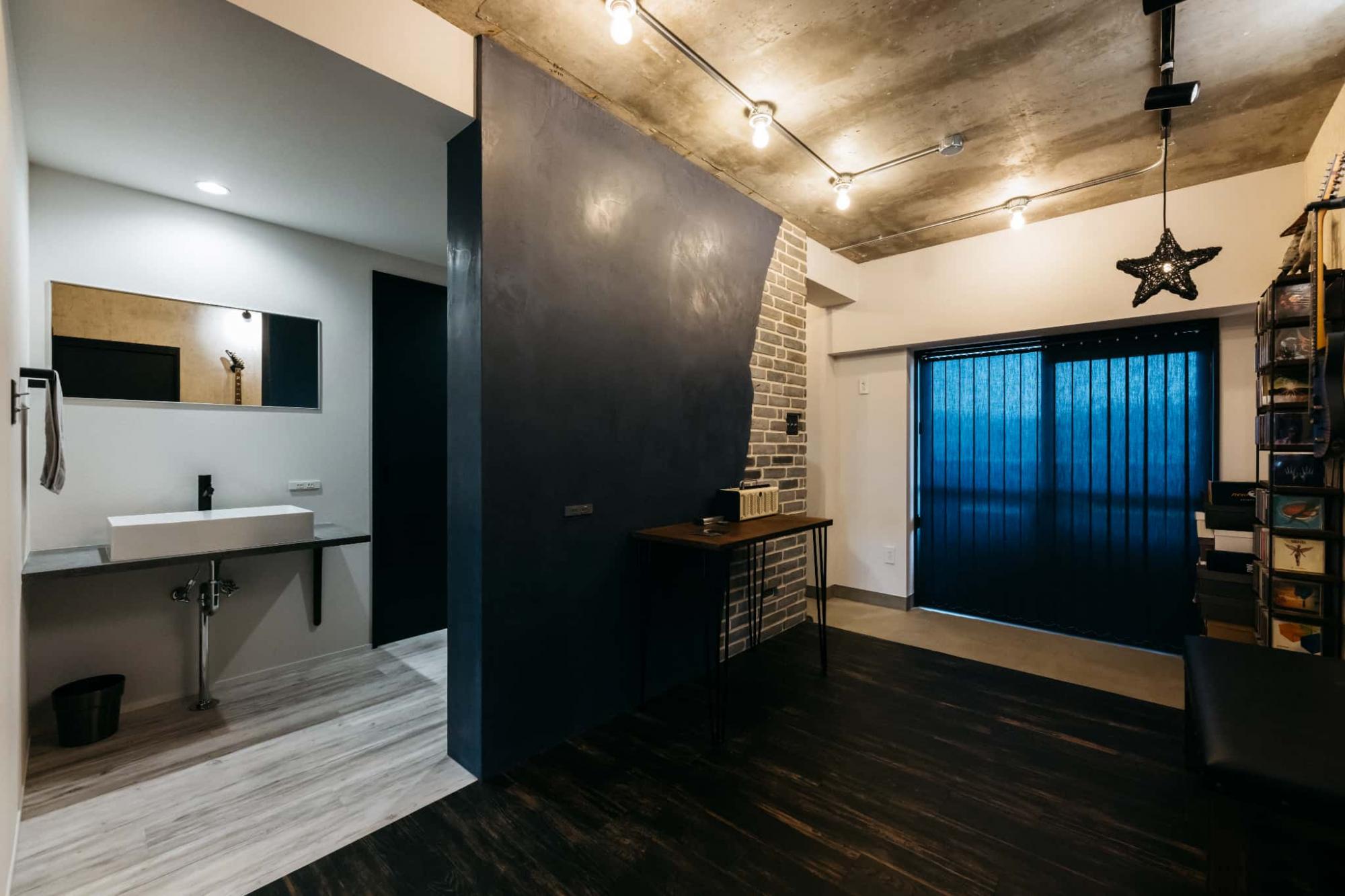 モールテックス×レンガタイルの組み合わせは、インパクト大！