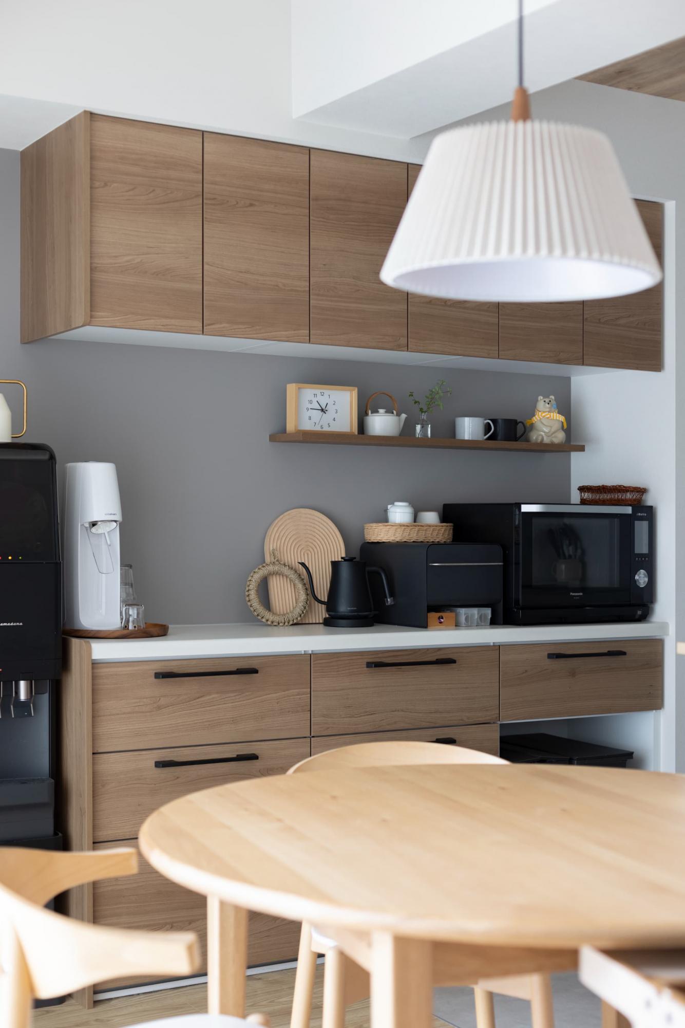 「北欧テイスト×家族の笑顔－暮らし改革」のリビングダイニング