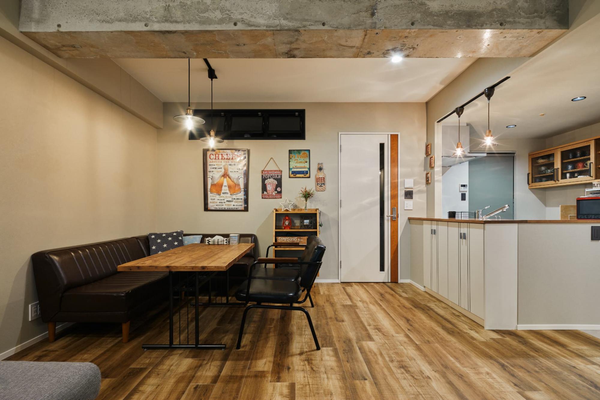 「趣味とこだわりを楽しむハーフリノベーション」のリビングダイニング