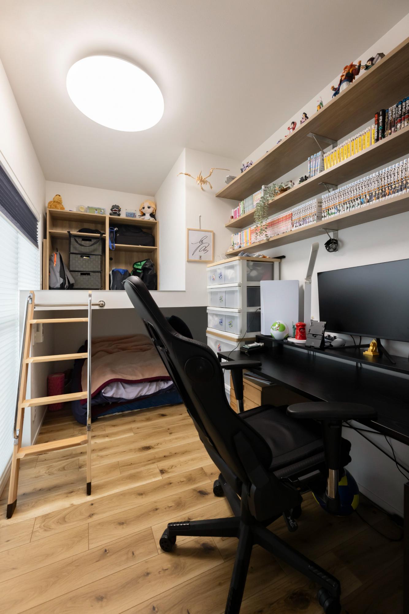 ワクワク感を与えてくれるロフト付きの子ども部屋。高さを上手く利用して、LDKの広さを確保しました。