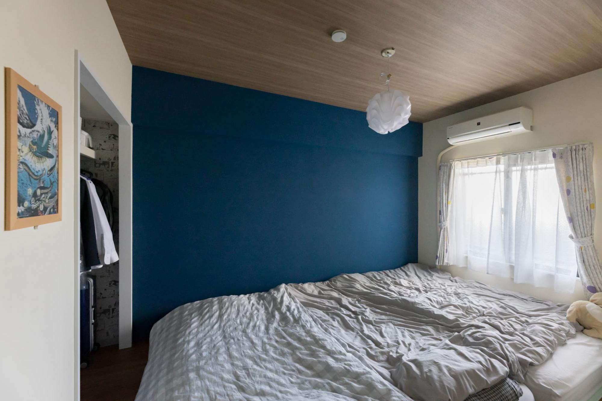 オンザウォールを調色して洋室でも使用し、住まい全体に統一感が生まれました。