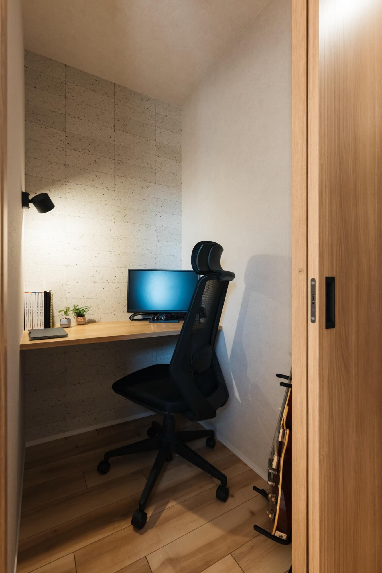 WICの一角に設けた趣味室。自分だけの時間を満喫できる嬉しい籠り場所です。