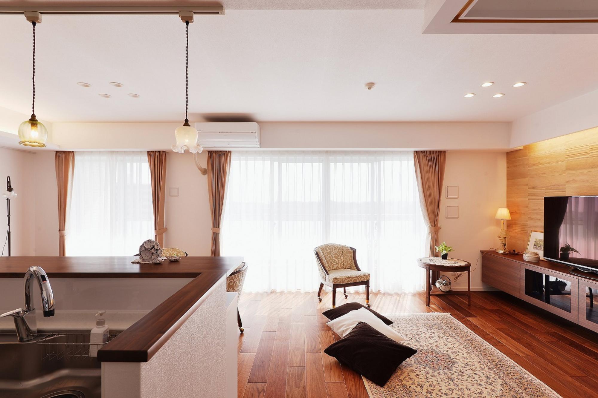 キッチンは大好きな家具たちを眺められる居心地の良い空間です。