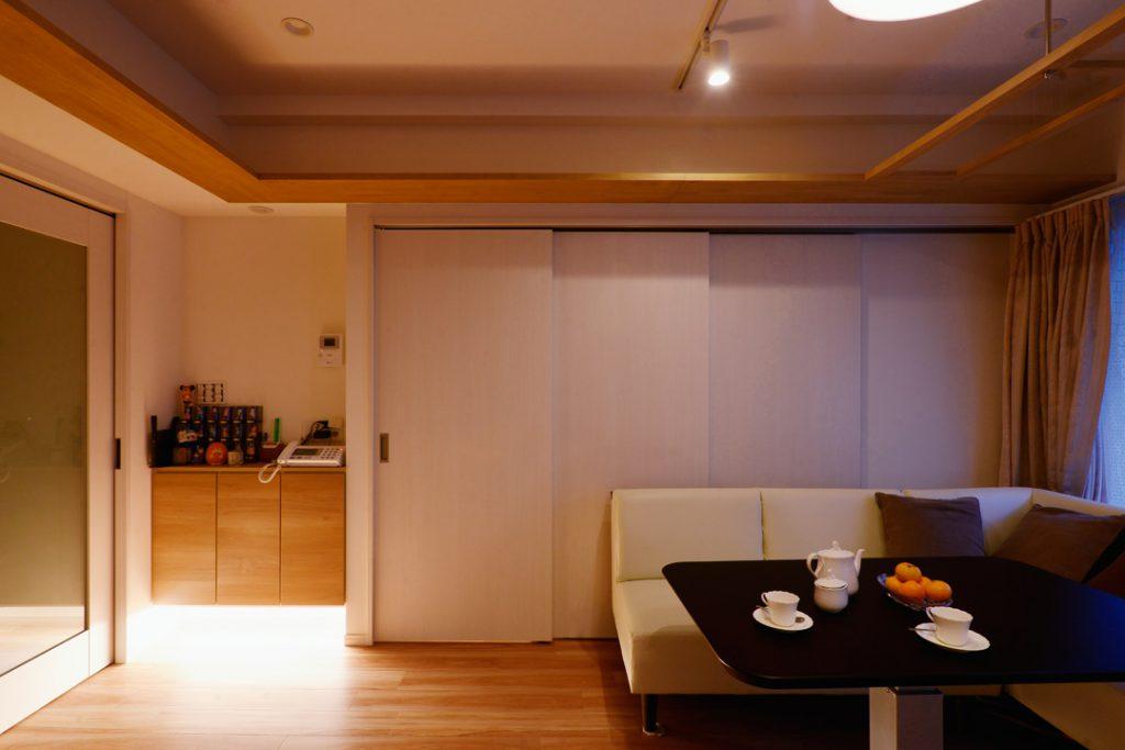 こちらも来客時などには引き戸を占めて生活感を隠すことができます。