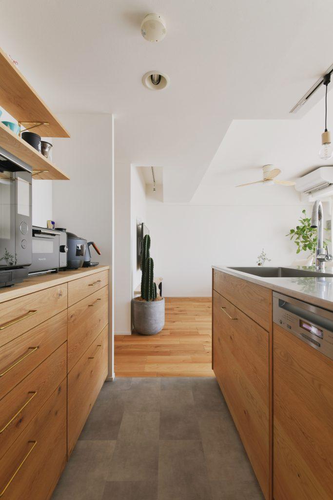 oguma【大阪のオーダー家具屋さん】のオーダーキッチンを設置。