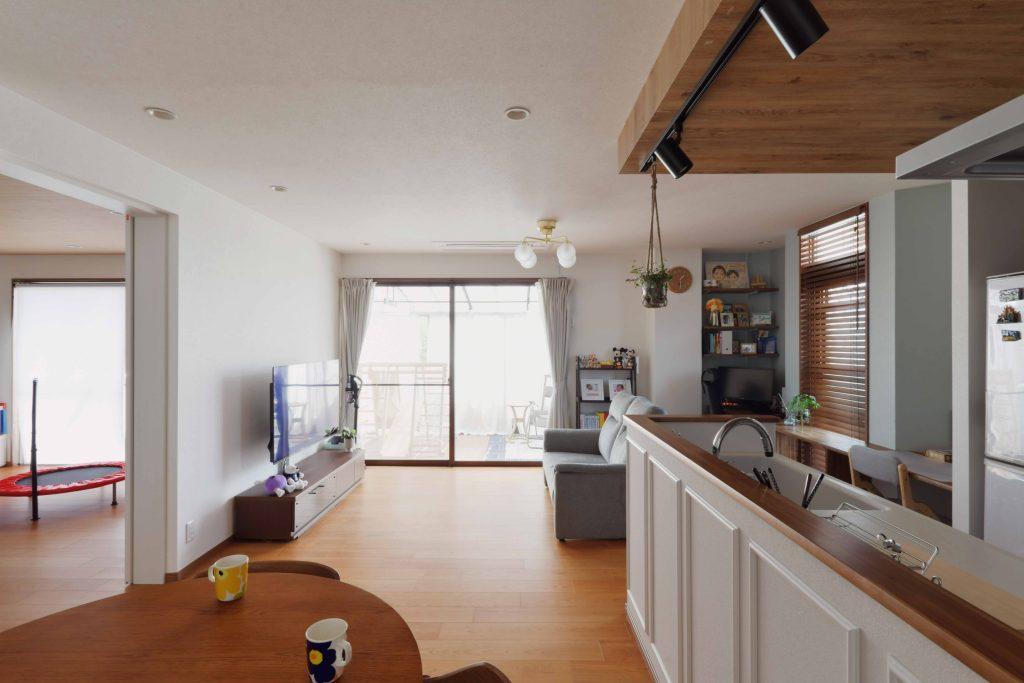 モールディングがお洒落なキッチン