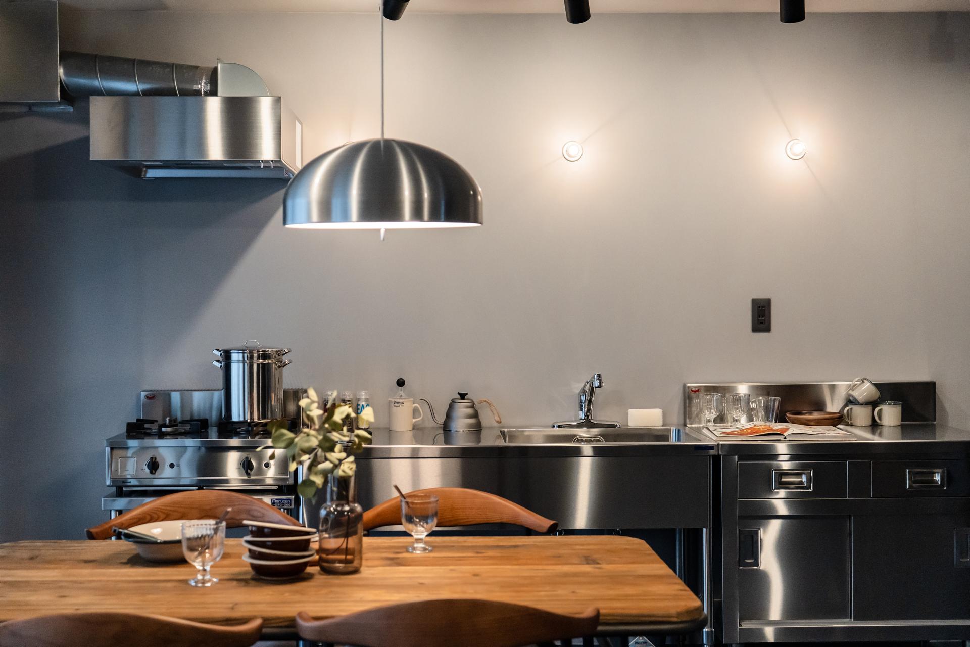 「3LDKから1LDKへ大改装！フルリノベマンション」のキッチン