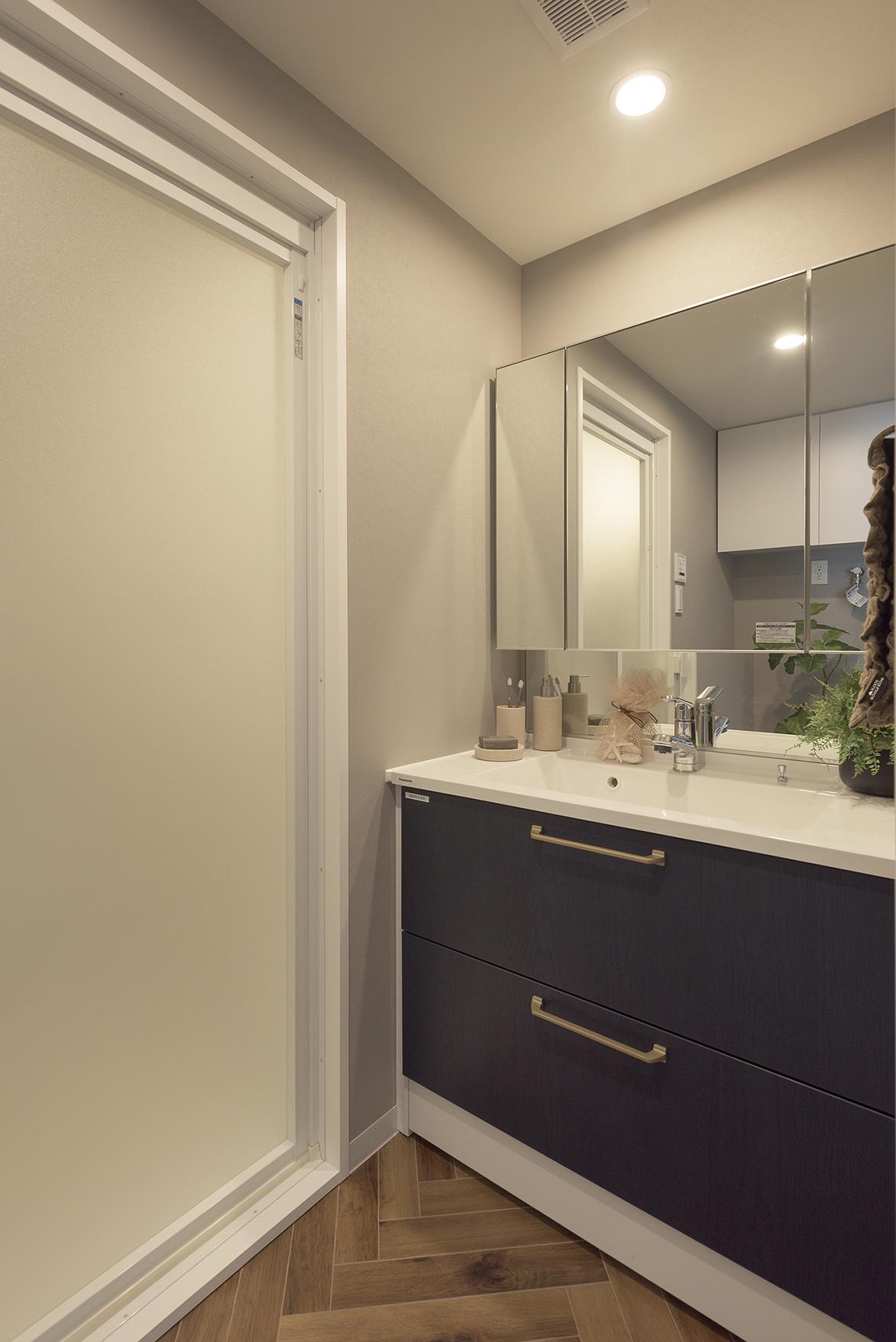 「“移動式チェスト”で変わるダイニング」のお風呂・洗面所・トイレ