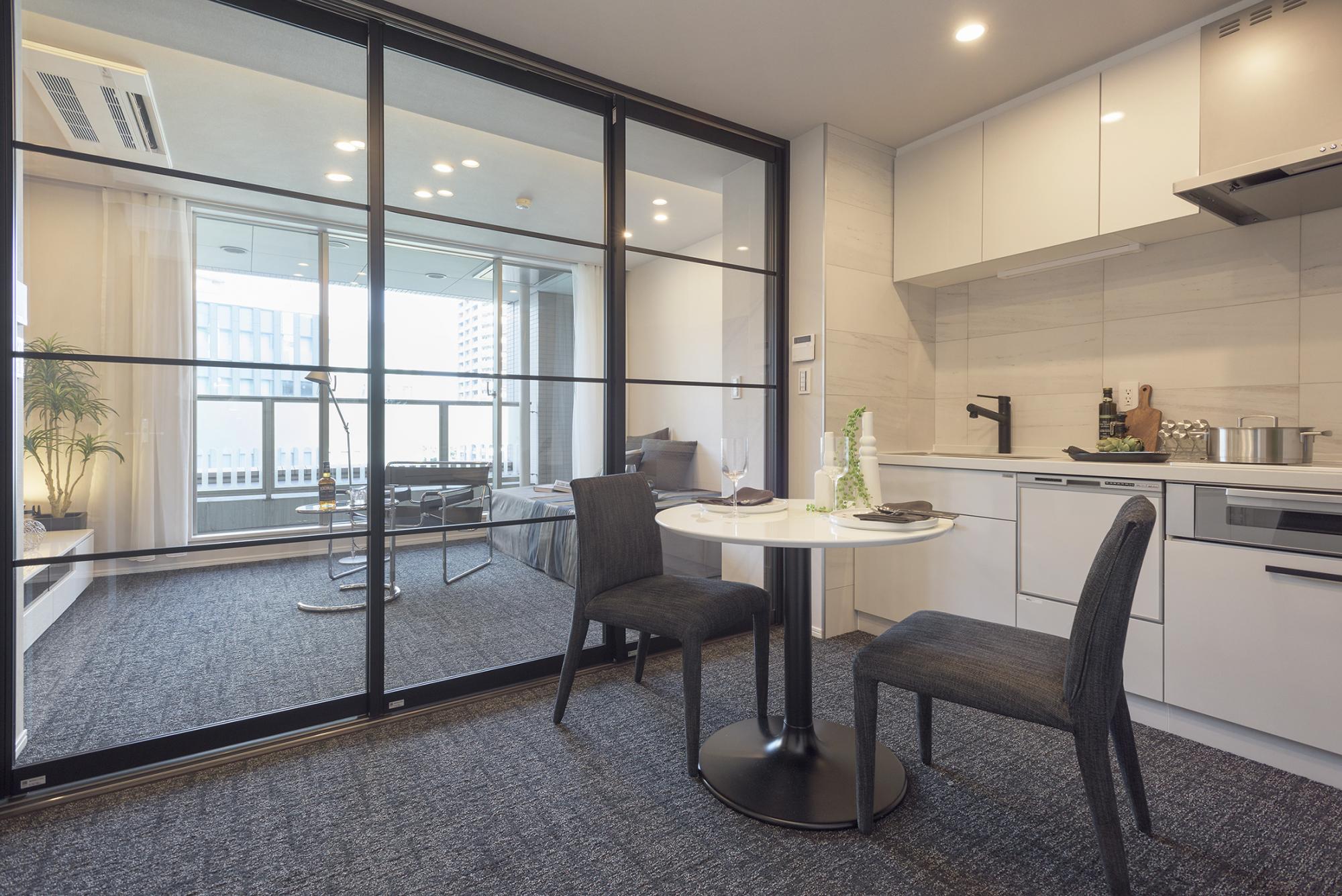 「ホテルライク　コンパクトリノベーション」のキッチン