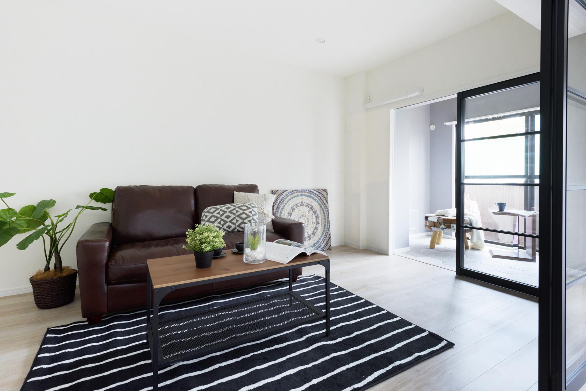 「アイアンブラックの映えるシンプルリノベーション」のその他