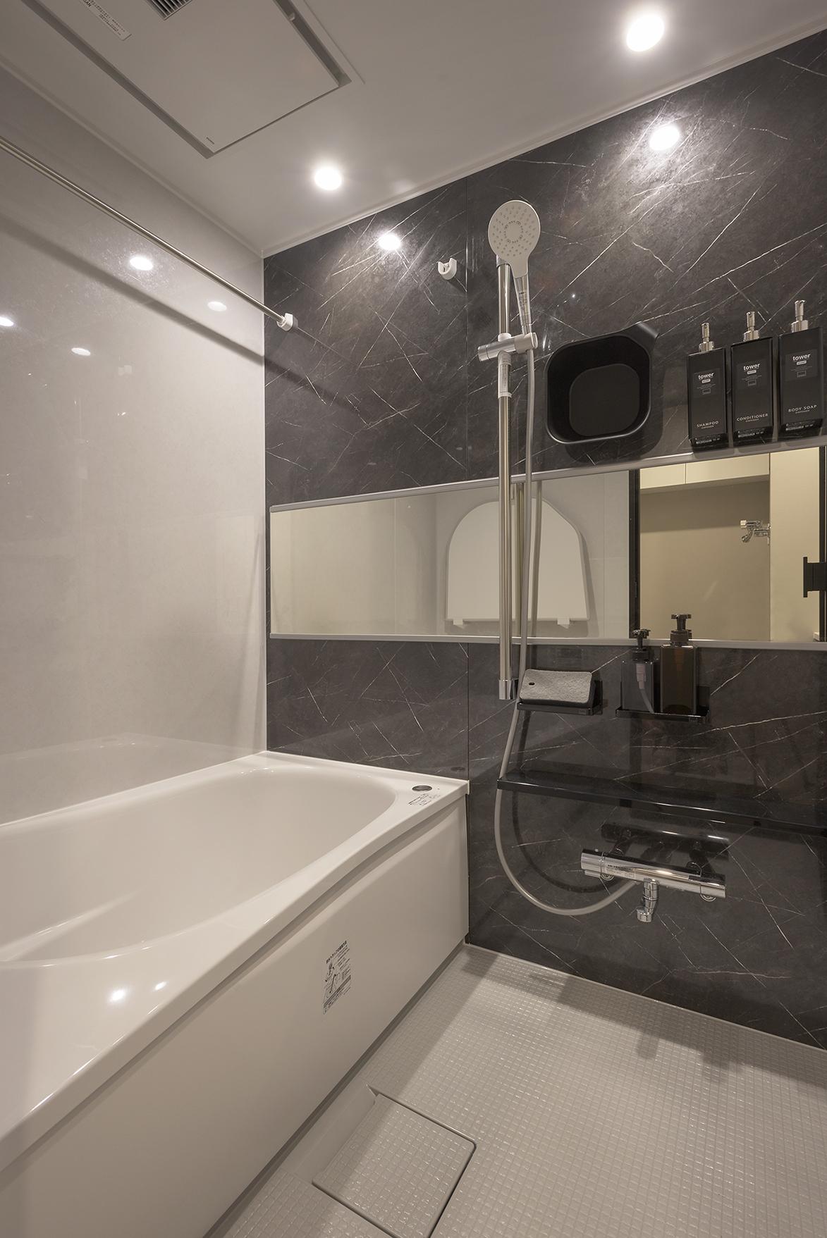 「インテリアを活かすナチュラルリノベーション」のお風呂・洗面所・トイレ