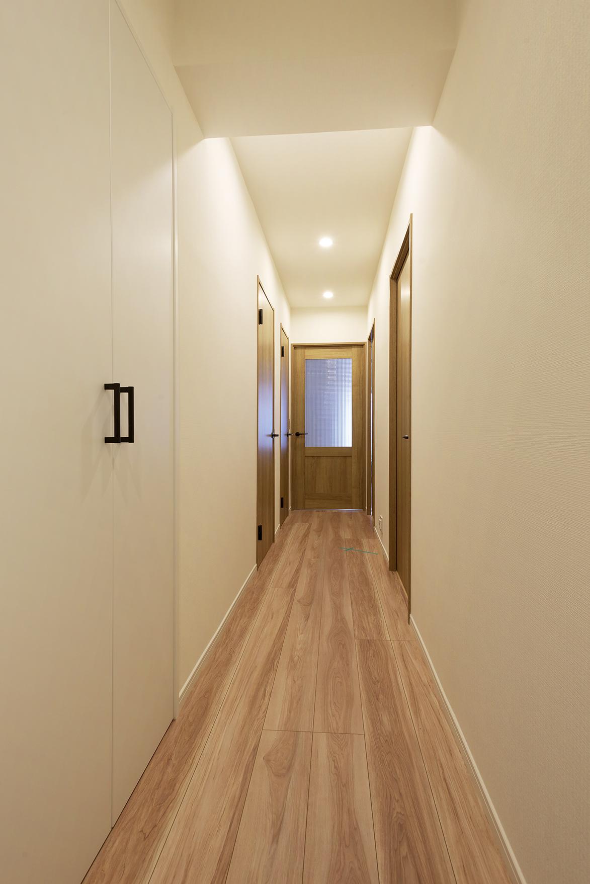 「こだわりのカラーコントラストが映える カフェ風リノベ」のその他