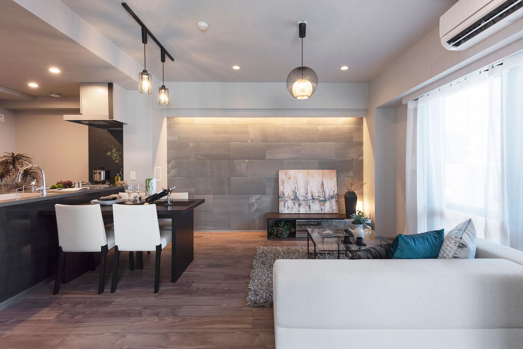 「タタミスペースのある和モダンな暮らし」のリビングダイニング