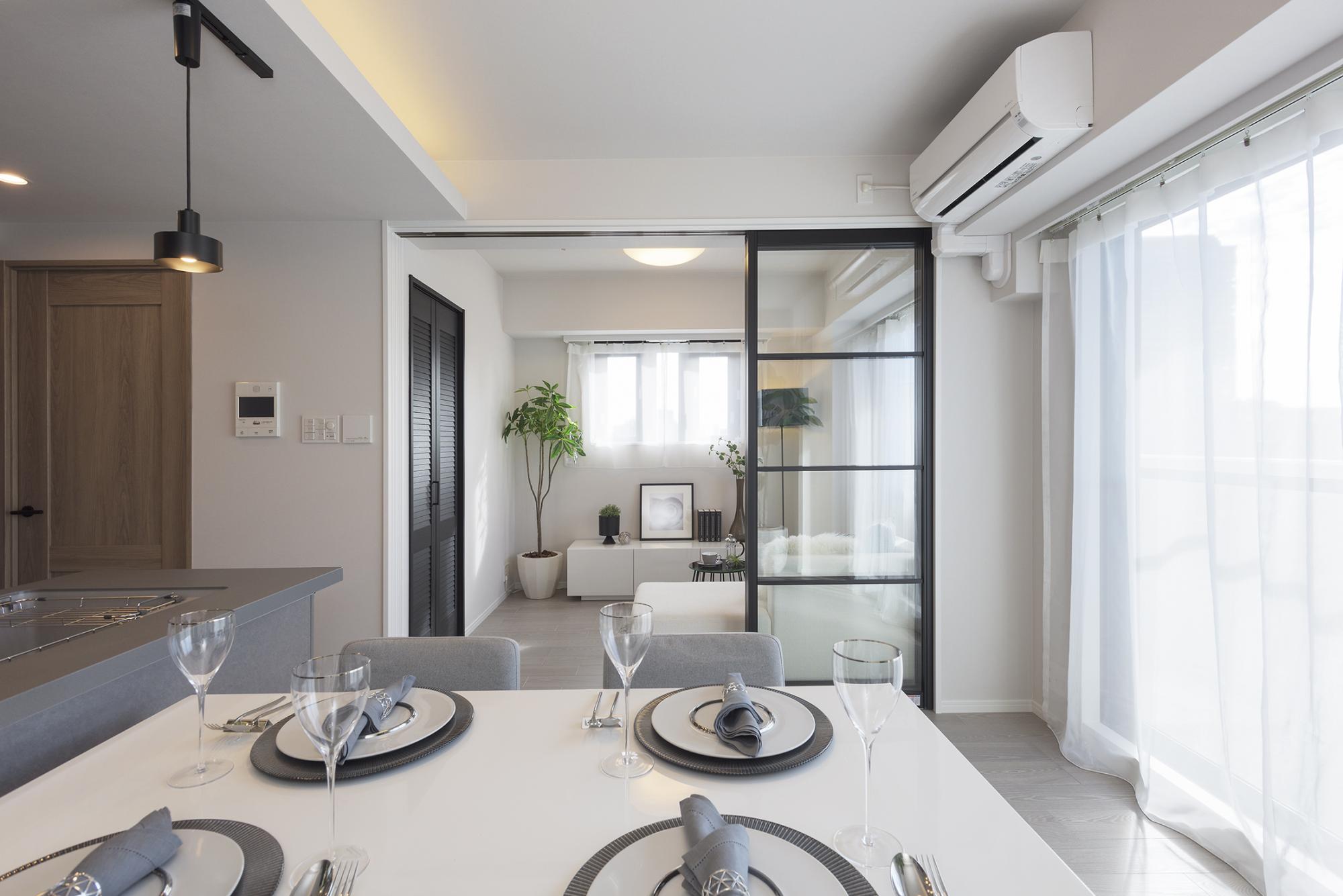 「コンパクトでも豊かに暮らす」のリビングダイニング