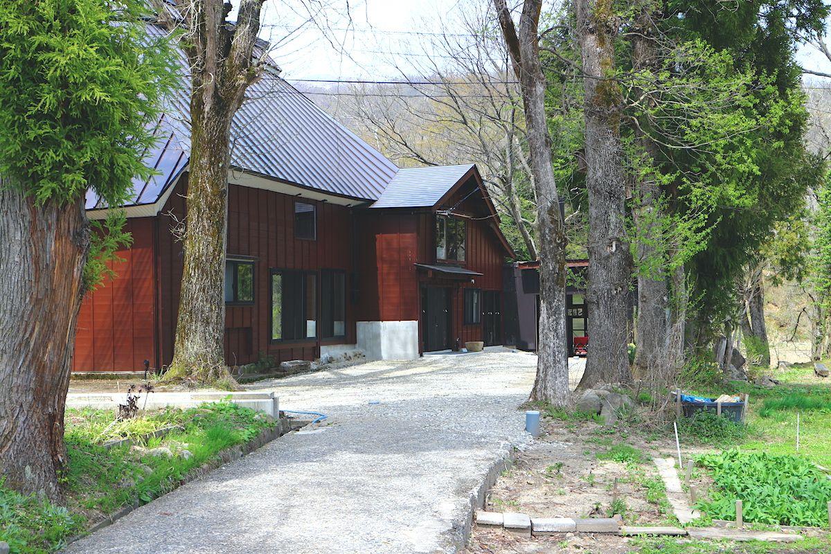 夏場の外観風景