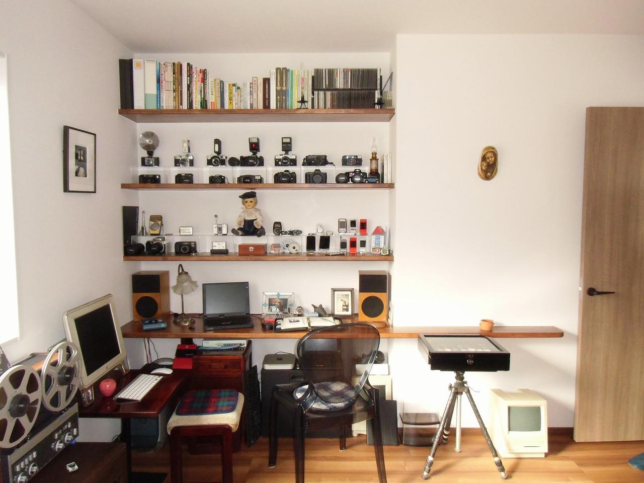 趣味を活かした見せる収納。