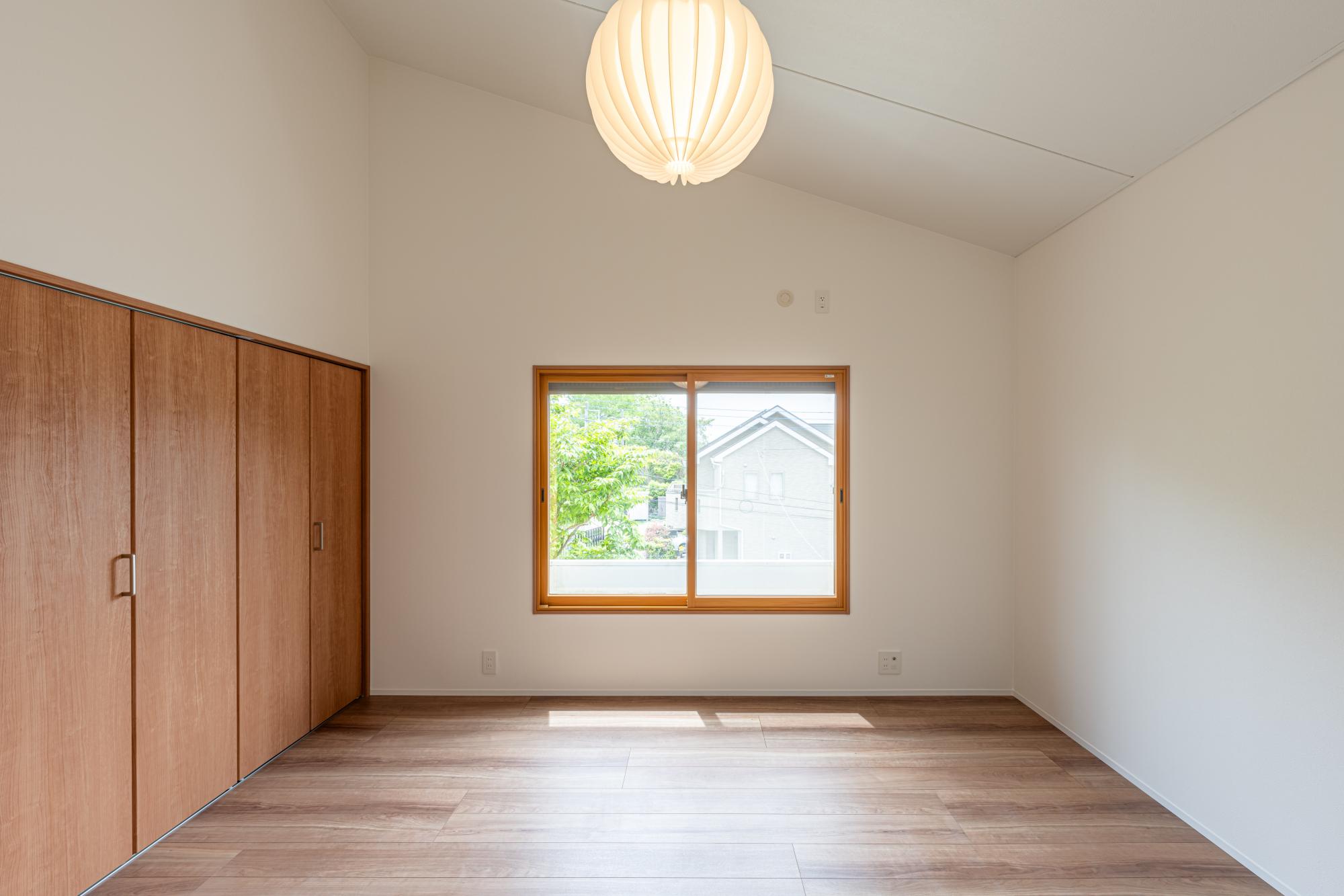 「ニャンダFULL HOUSE」の寝室