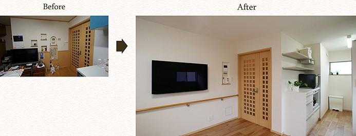 キッチンと向い合せで炊飯器や電子レンジが置けるカップボード、上部はサッと取り出せるオープン棚にしました。
インターホンはニッチスペースに、ＴＶも壁掛けにして配線もスッキリ、車イスの走行を妨げません♪
カップボード奥に見える壁の出っ張りは、拡張したトイレスペースです！