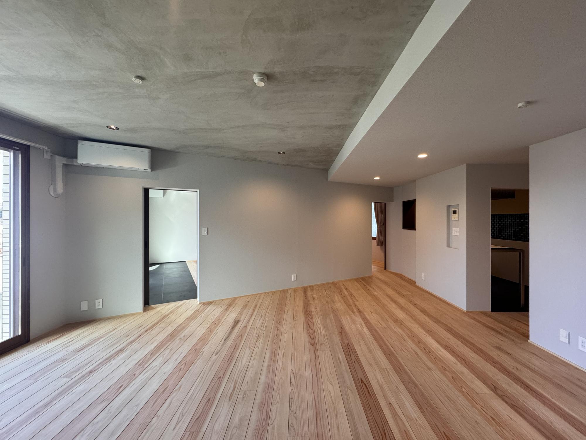 リビングダイニング