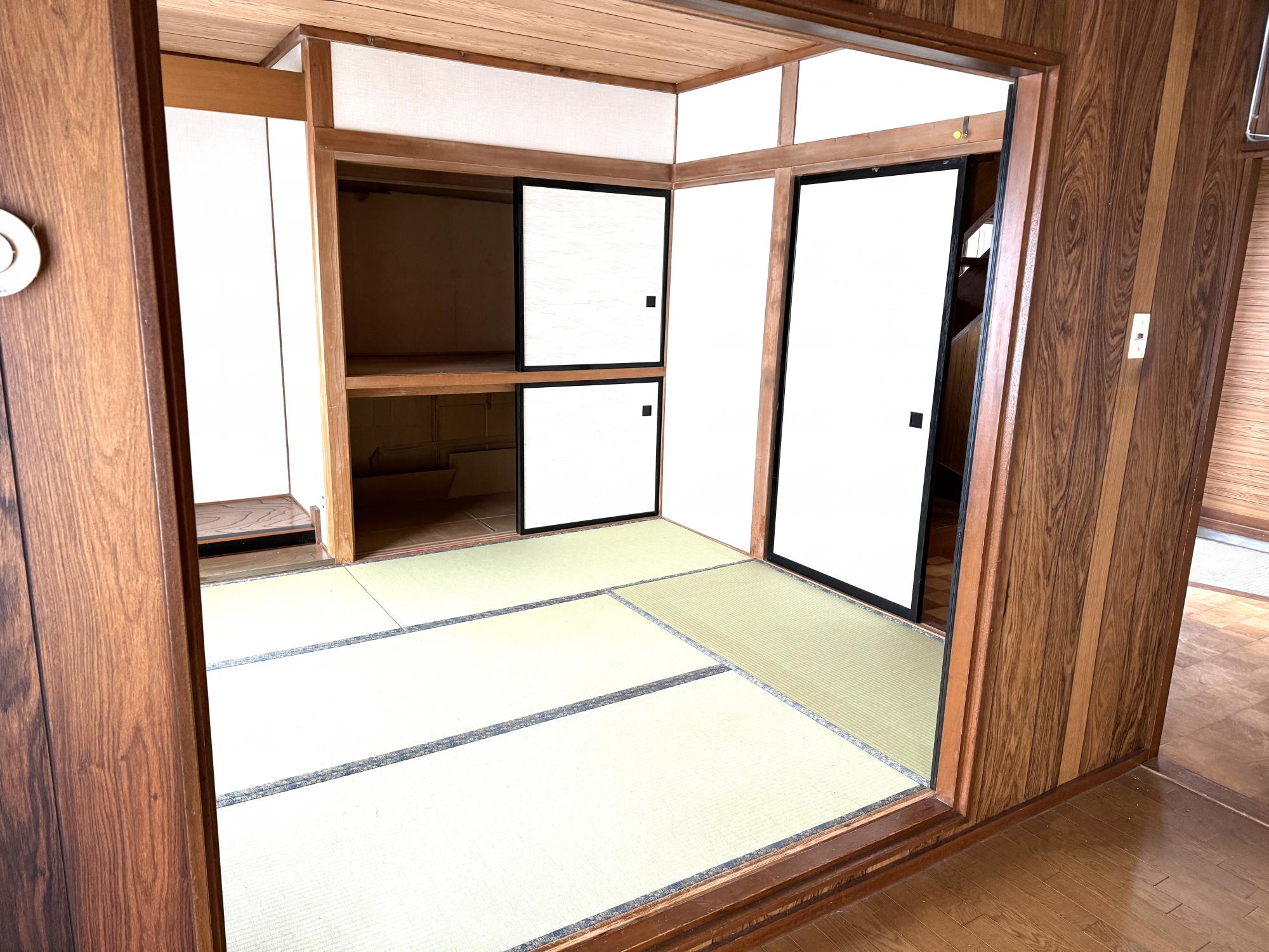 リビングダイニング