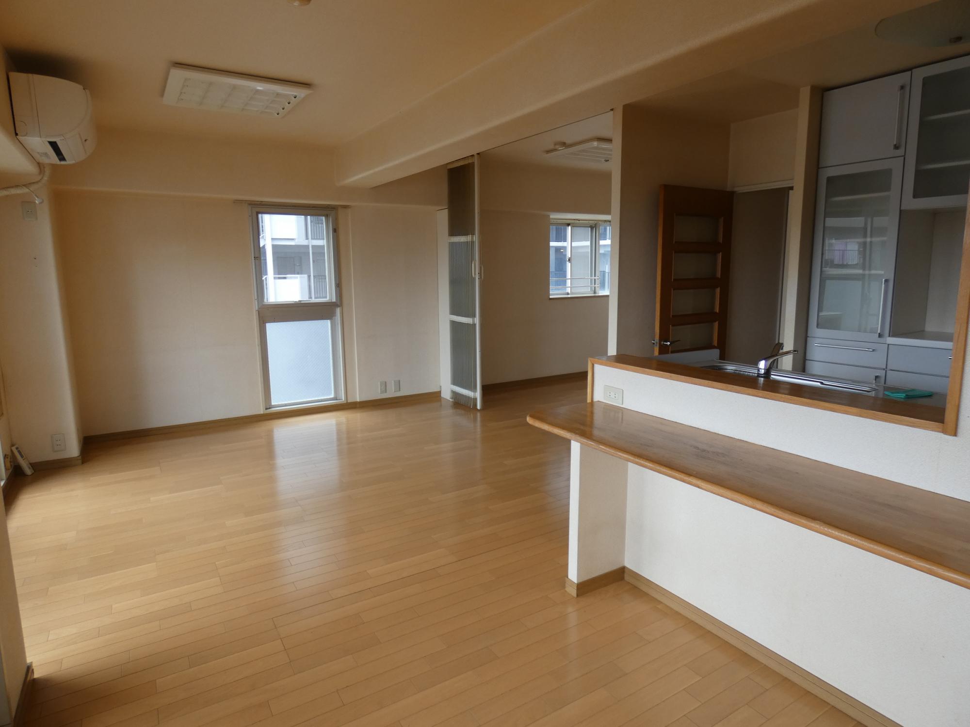 リビングダイニング