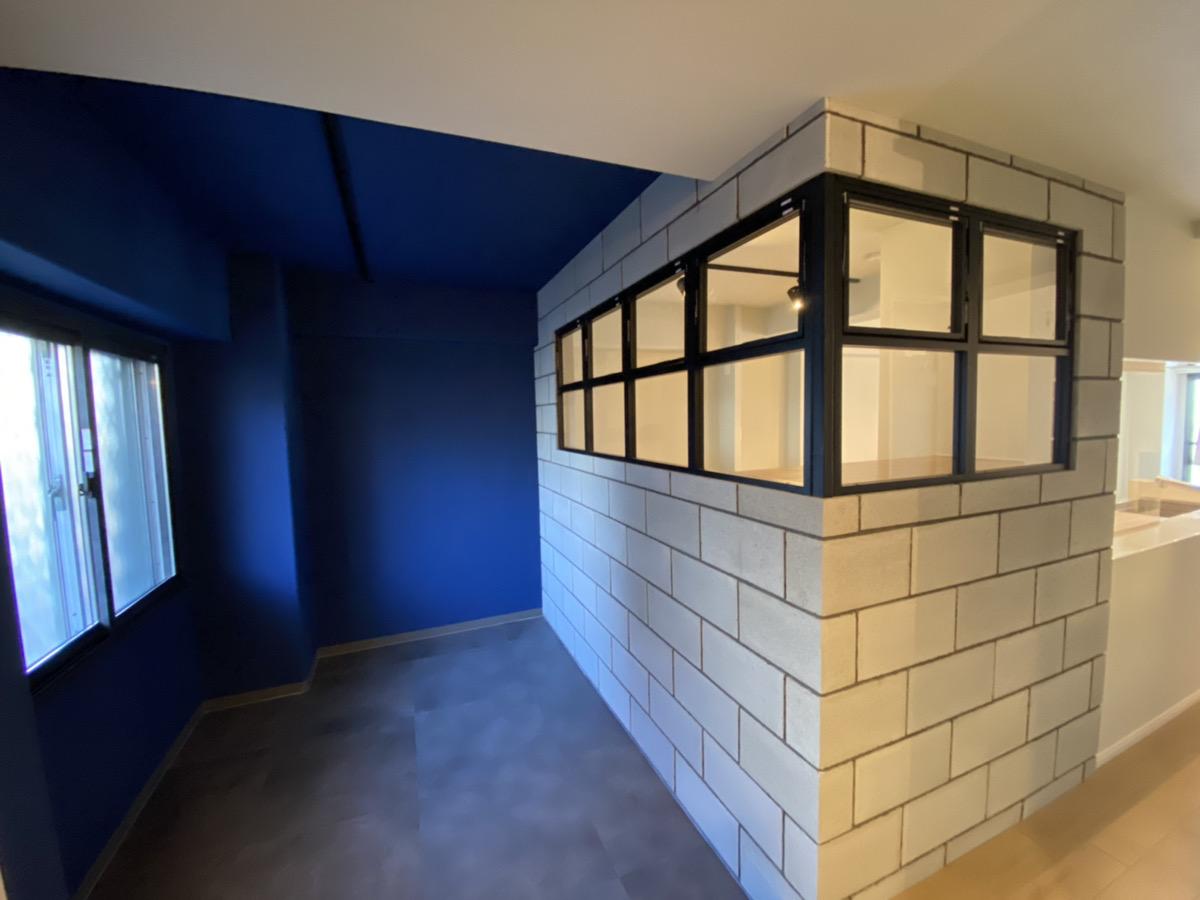 「BLUE　BEE　BAKEを我が家に」の玄関・土間