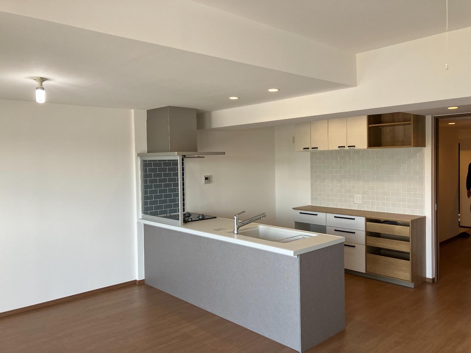 「ゆとりのある居心地の良い空間」のキッチン