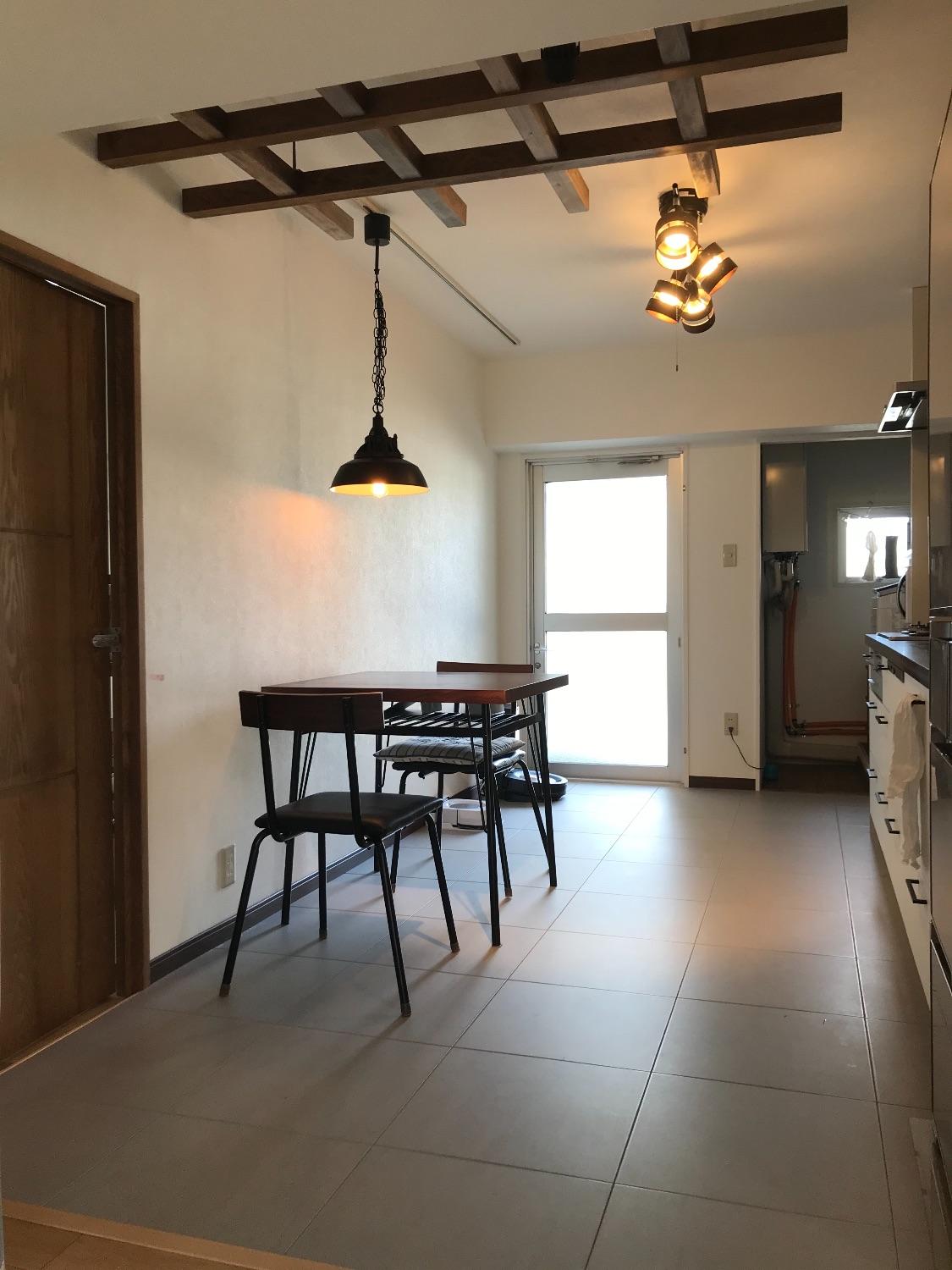 「憧れのカフェを住まいに♪　いつも通っているカフェに住みたい！」のリビングダイニング