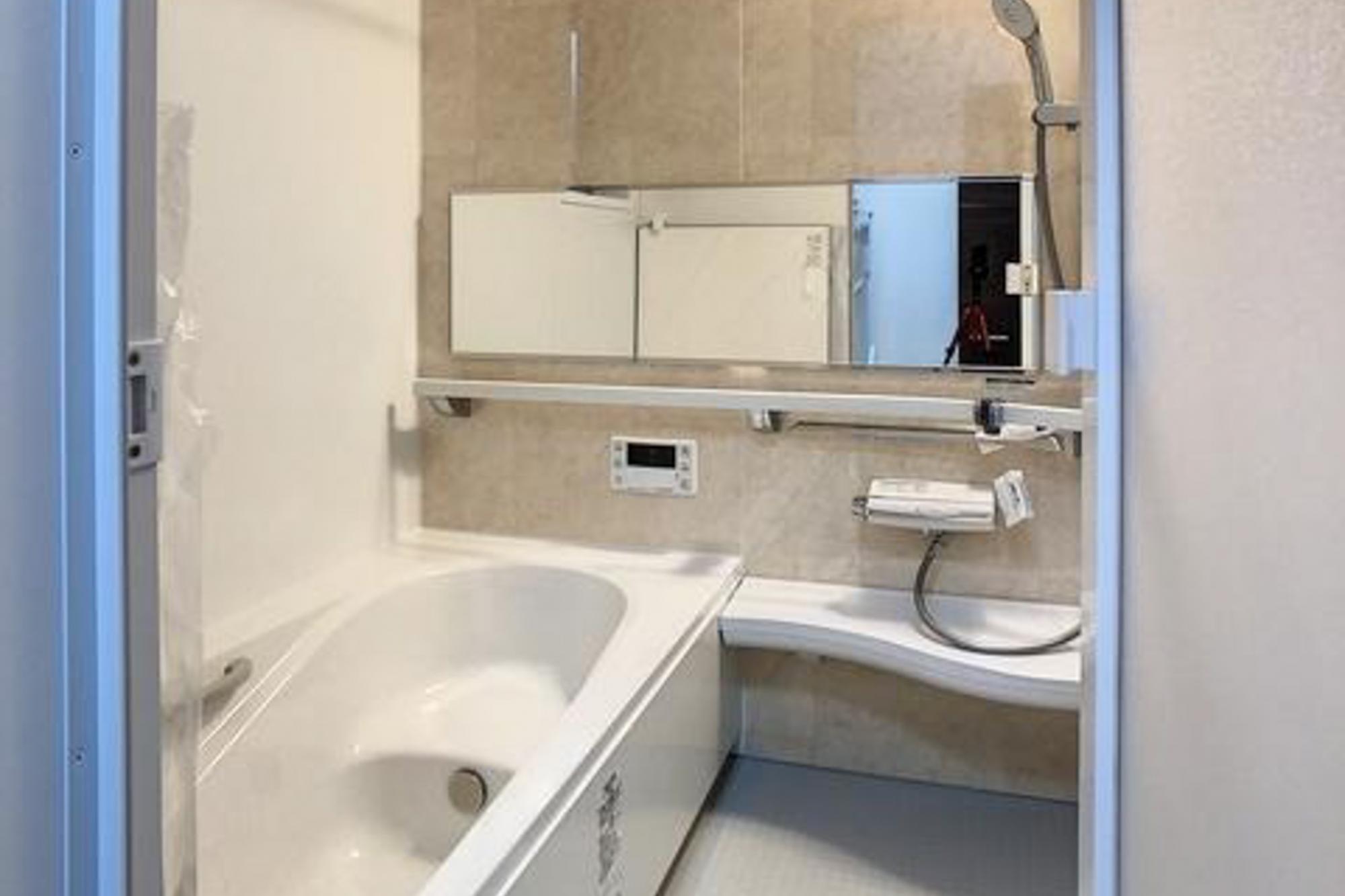 換気暖房機・あたたかパックでヒートショック対策万全の温かいバスルーム