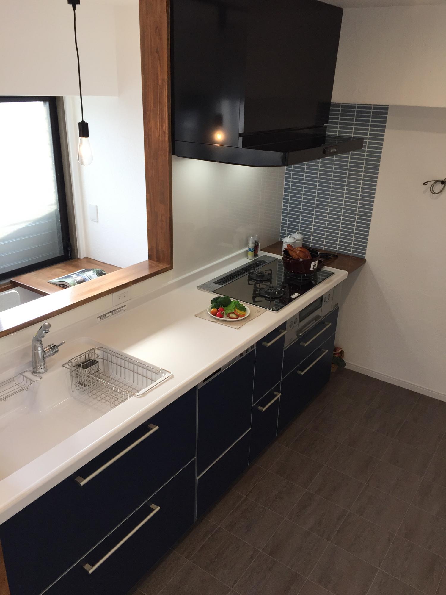 「【マンションリノベ】カフェ風のお洒落な空間に生まれ変わりました。」のキッチン